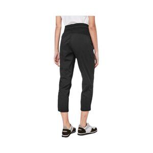 Lululemon Black Dance studio Capri Pants Size 6